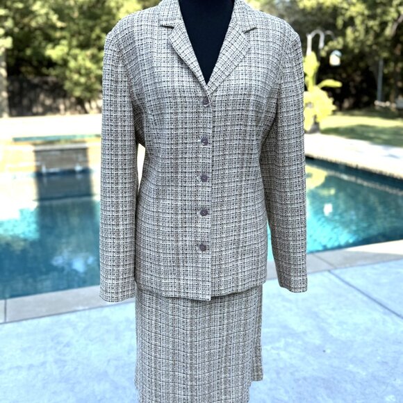 Brown and Tan Sag Harbor 2 Piece Suit-Skirt Set. Size 14 - Picture 1 of 4